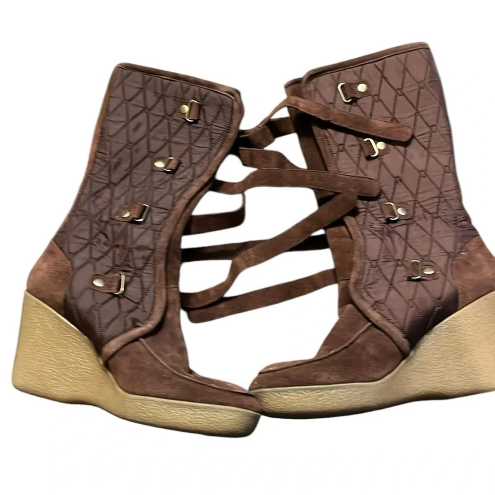 Enzo Angliolini Brown Quilted Suede Wedge Boots Size 10